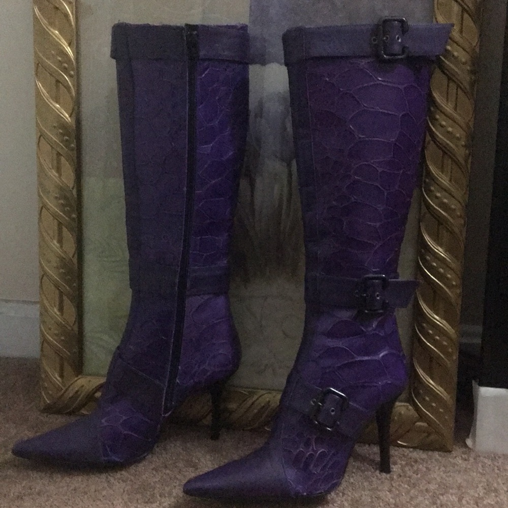 Charles David purple boots size 8